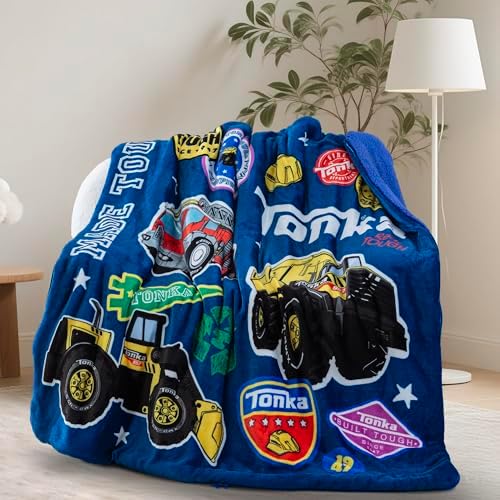Silk Touch Sherpa Slumber Bag for Boys and Girls, Sleeping Bag with Zipper, Sleepover Set, 27 x 56 inches