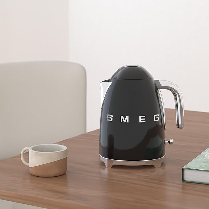SMEG 50's Retro Style Electric Water Kettle with Automatic Shutoff, Removable Base, and Water Indicator, KLF03BLUS, Black