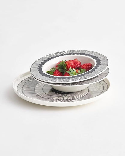 MARIMEKKO Oiva Siirtolapuutarha Dinner Plate — Refine Your Kitchen Décor with Our Iconic Black & White Stoneware — Stylish White Porcelain Dinner Plates to Elevate Your Dining Experience (10”)